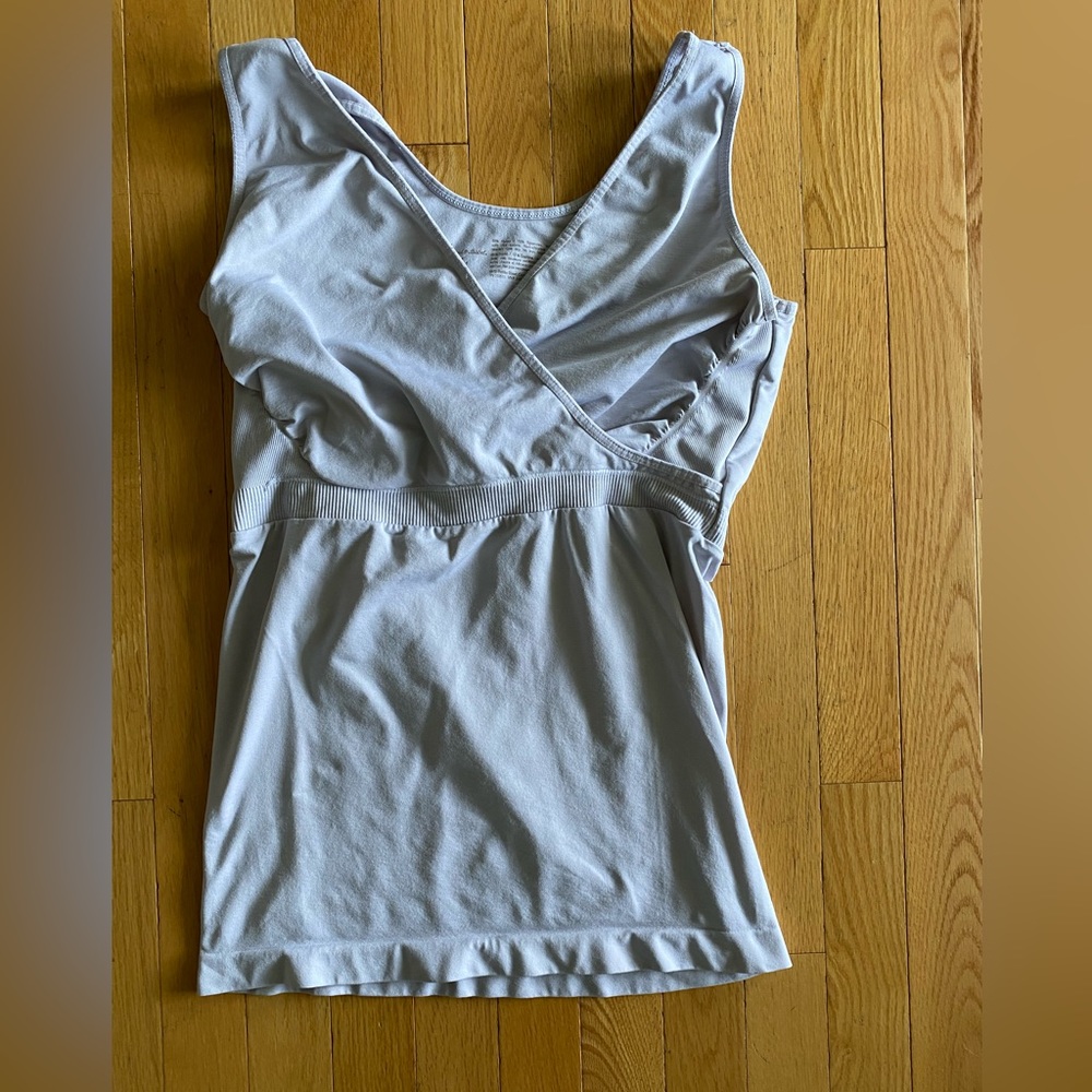 Ingrid & isabel nursing maternity top size large